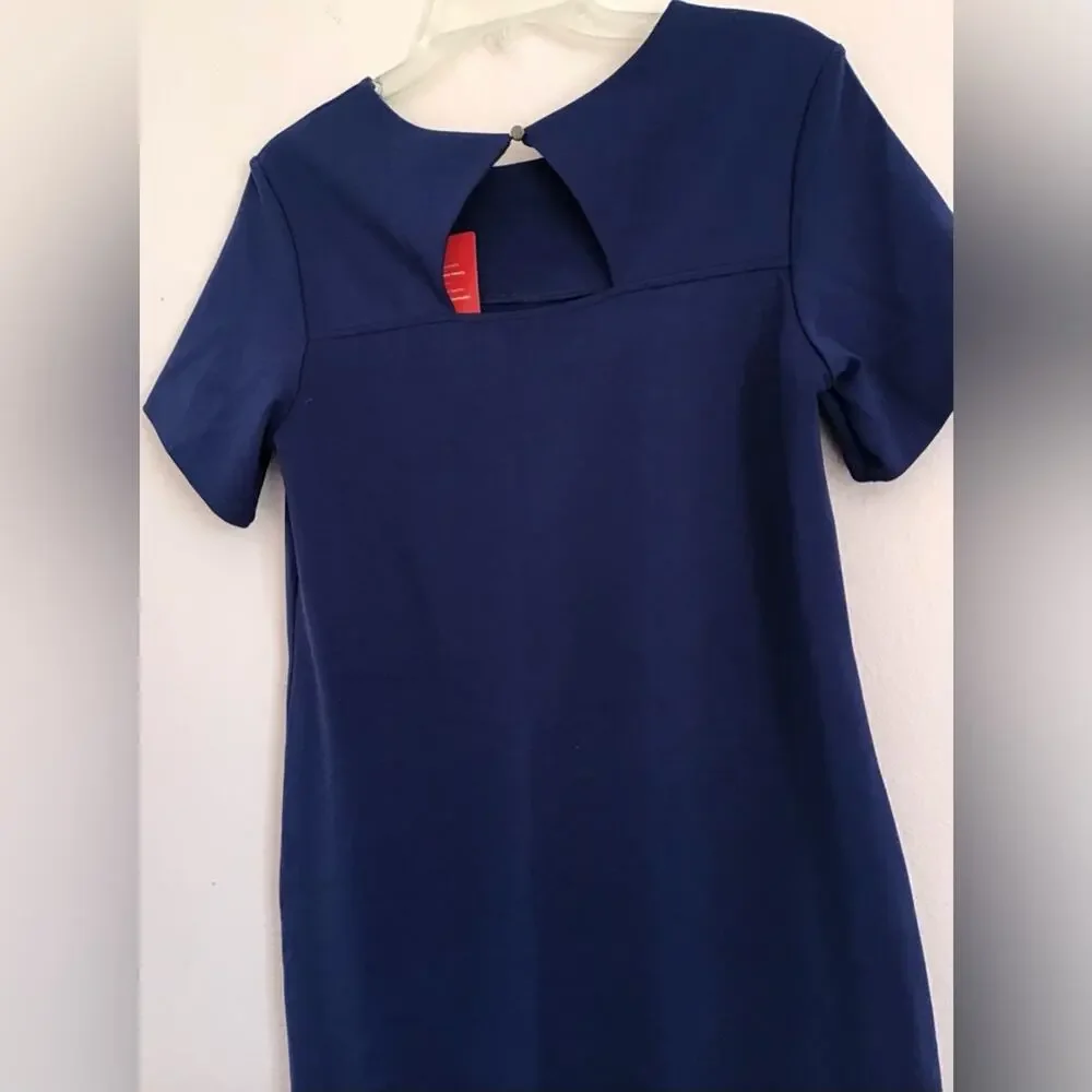 NWT Evereve Allison Joy blue Ella shift dress with back cutout size medium